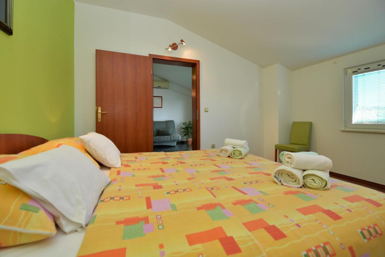 House Klarin Apartamento Jezera Exterior foto